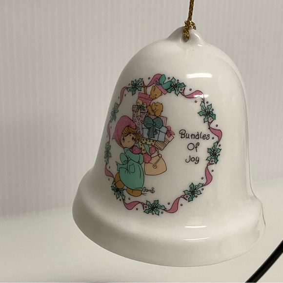 🔥 SALE 3/$20 The ENESCO PRECIOUS MOMENTS Ornament Bundles of Joy Bell Porcelain - Picture 2 of 6